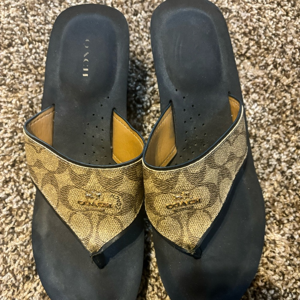 Coach sandals women size 9